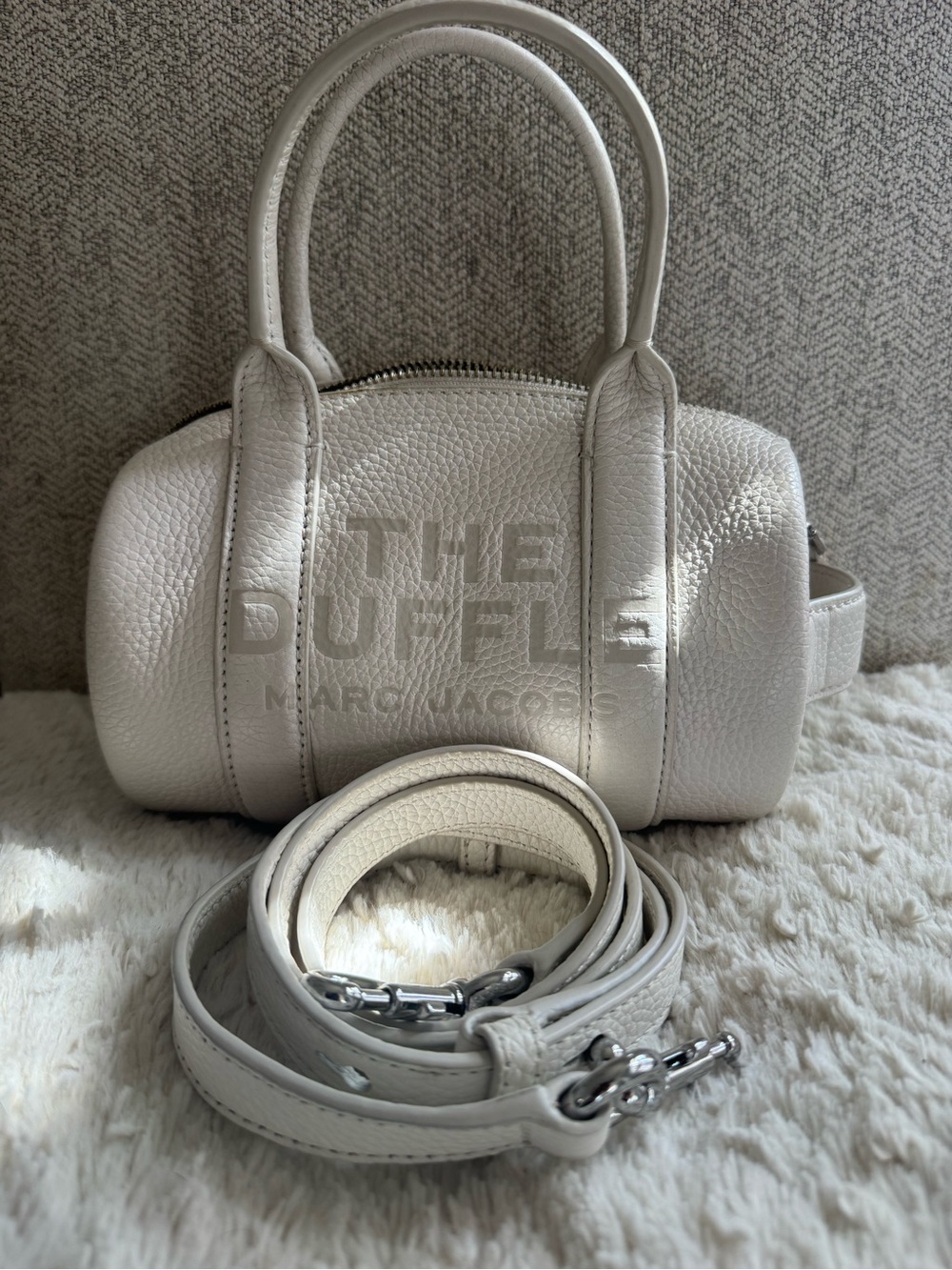 Marc Jacobs The Duffle Top-Handle Bag in White